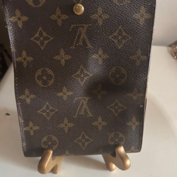 Louis Vuitton Wallet - Picture 3 of 9